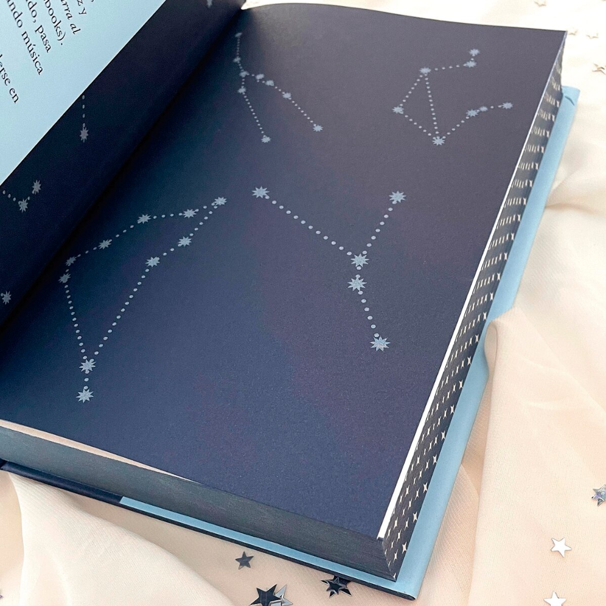 Cuando no queden más estrellas que contar. Edición especial: Edición especial con cantos tintados 4