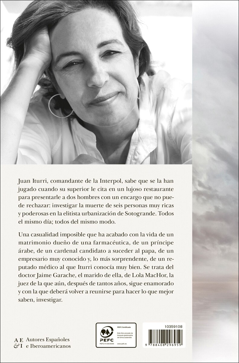 Los crímenes del caviar: Una novela de la juez Lola MacHor 2