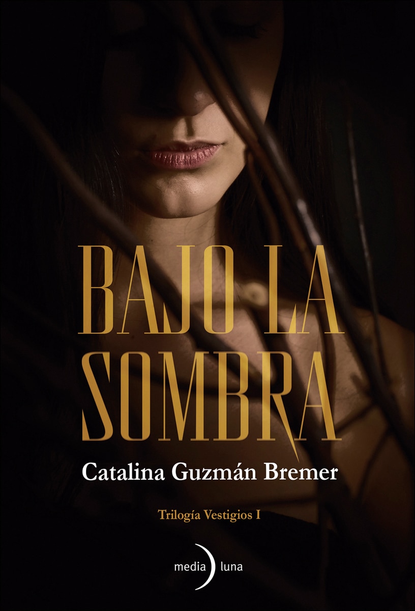 Imagem 0 de Bajo la sombra