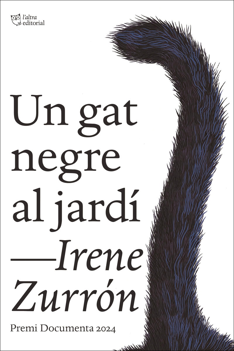 Un gat negre al jardí (Capa mole com abas) 1