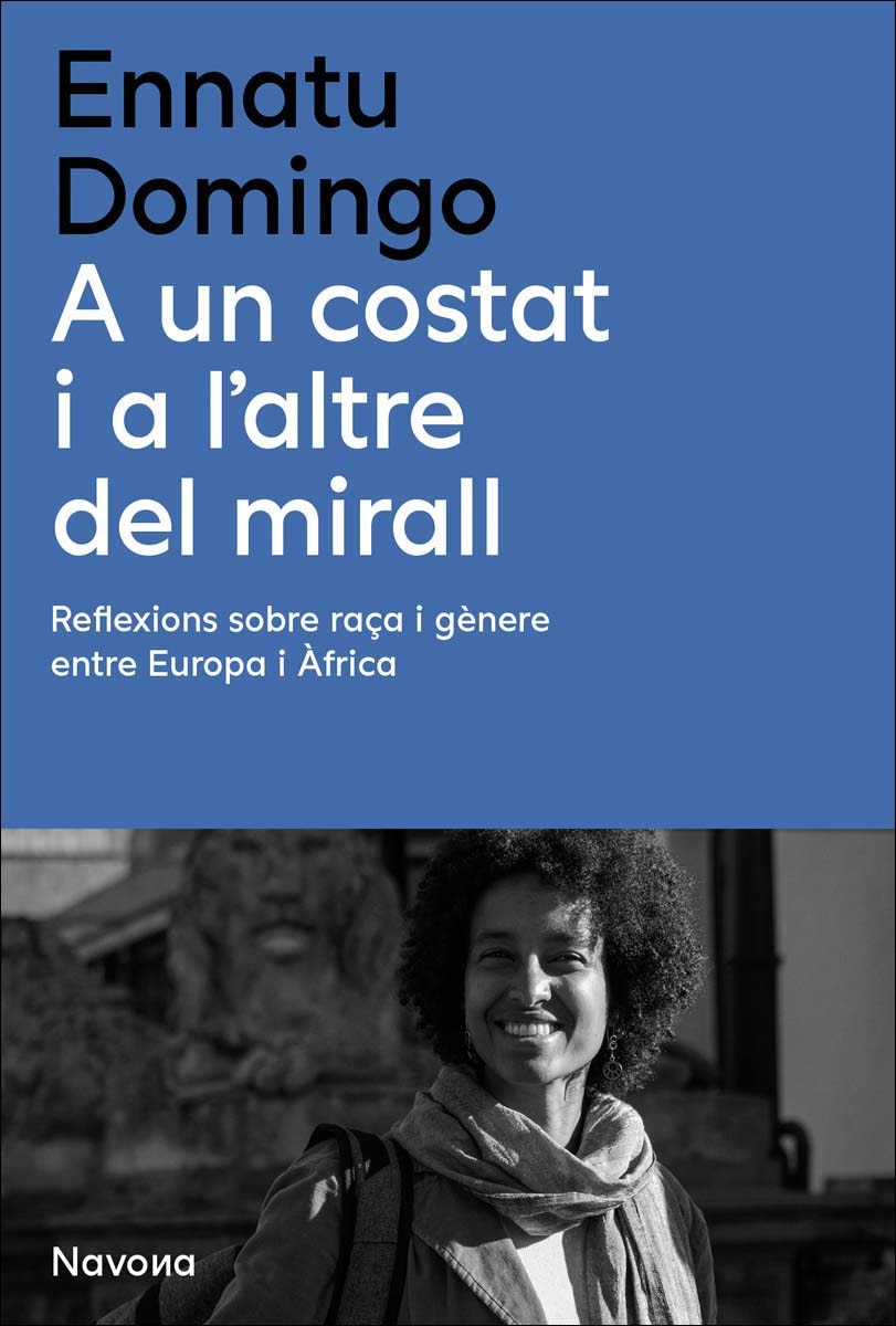 A un costat i a l'altre del mirall 1