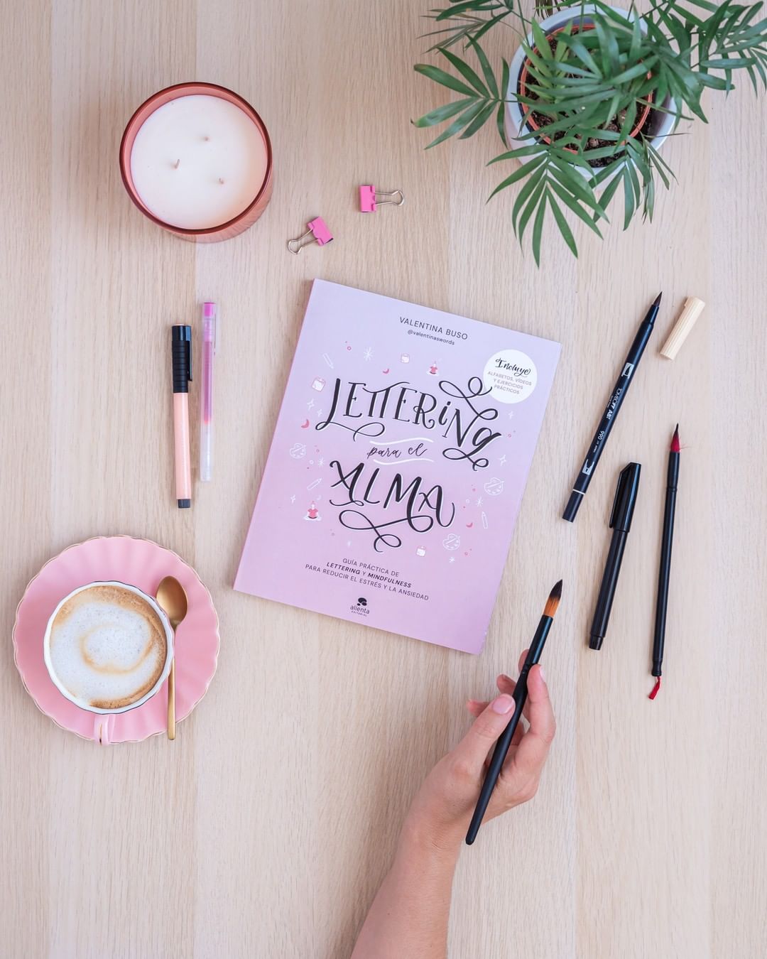 Lettering para el alma: Guía práctica de lettering y mindfulness para reducir el estrés y la ansiedad(Tapa blanda) 2