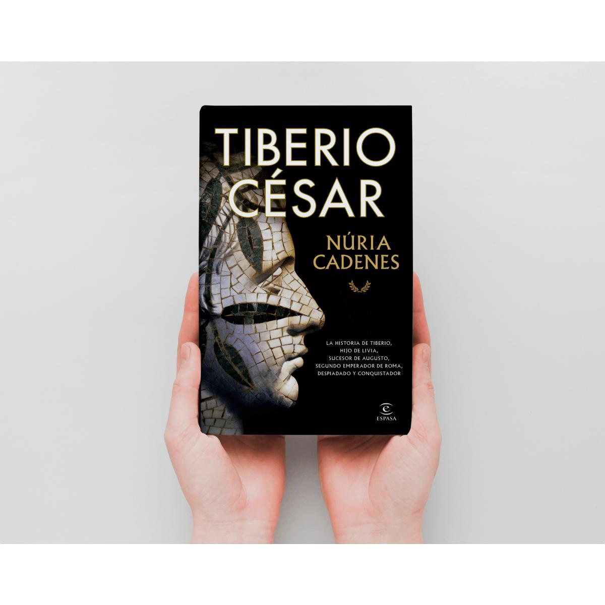 Tiberio César (Capa mole com abas) 3