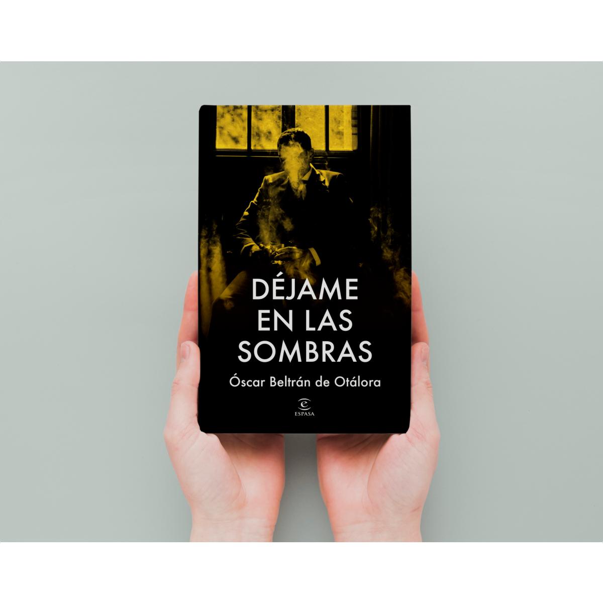 Déjame en las sombras (Capa mole com abas) 3