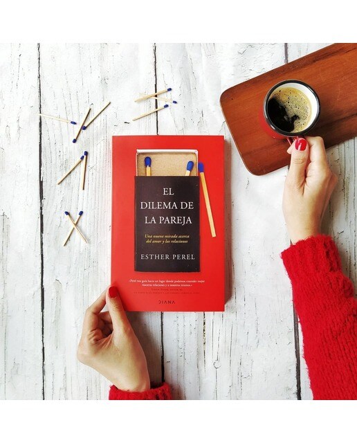 El dilema de la pareja: Una nueva mirada acerca del amor y las relaciones (Capa mole com abas) 2