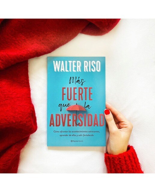 Más fuerte que la adversidad: Cómo afrontar los acontecimientos estresantes, aprender de ellos y salir fortalecido (Capa mole com abas) 2