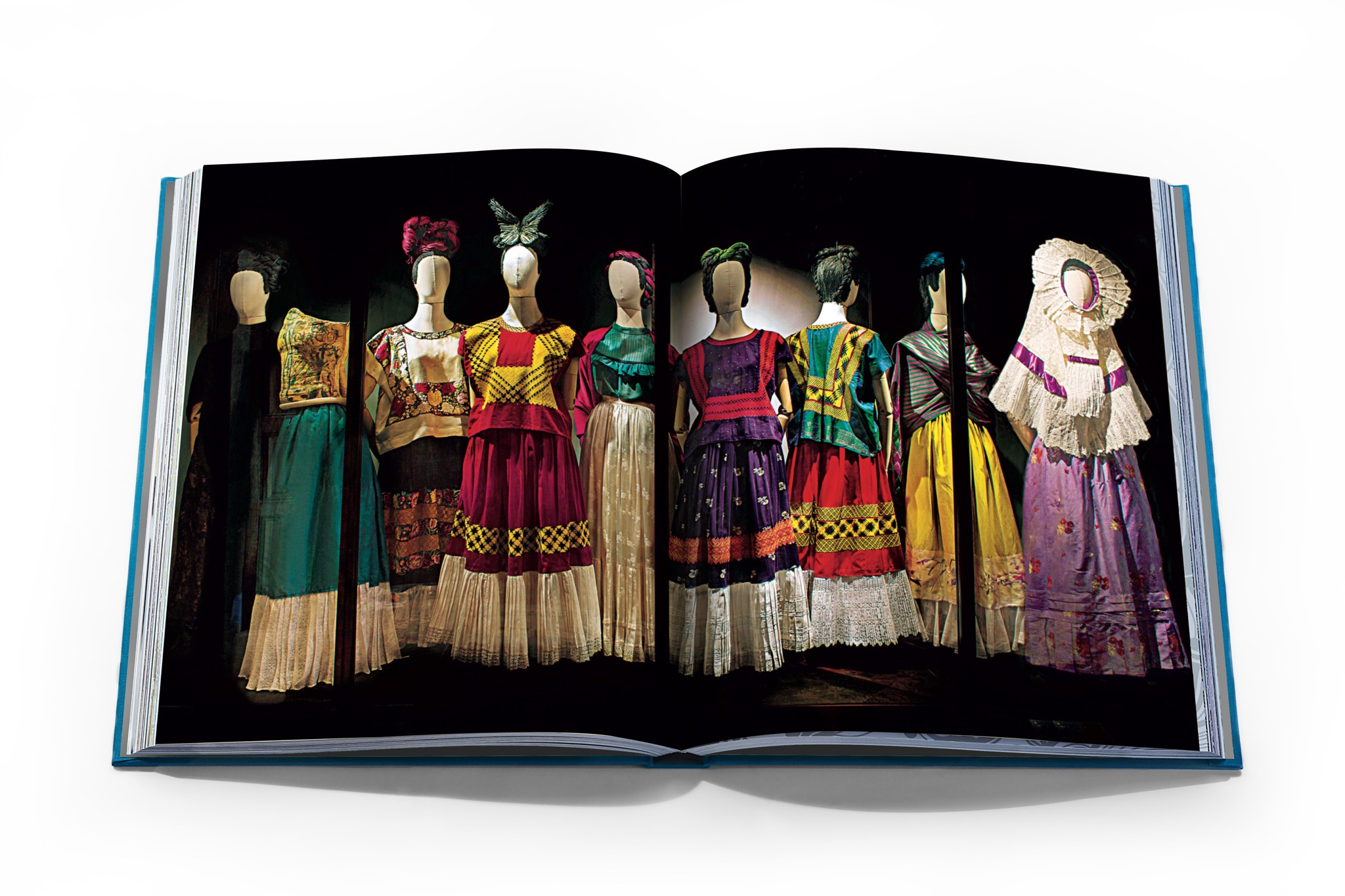 Frida Kahlo. Fashion as the art of being 8