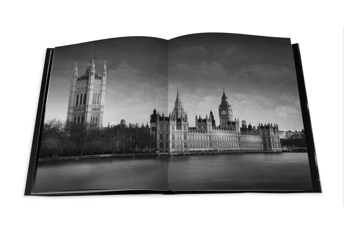 Light Of London 3