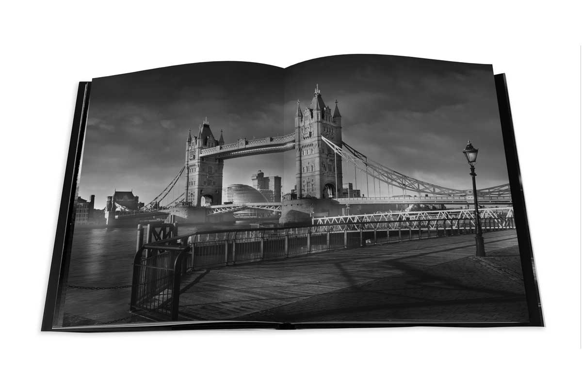 Light Of London 4