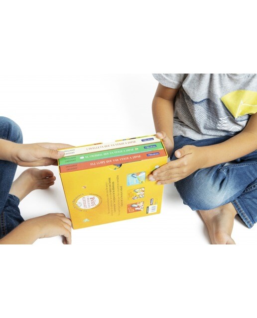 La meva petita biblioteca (L'ovelleta que va venir a sopar. Llibre joguina): pack amb: L'ovelleta que va venir a sopar | Els llops que van venir a s 4