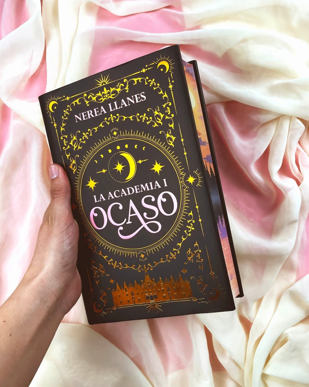 La Academia 1. Ocaso: Edición con cantos tintados 5