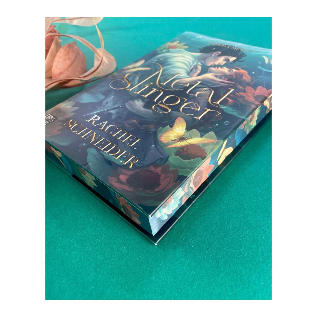 Metal Slinger (Fuego y metal 1). Edición especial limitada con cantos tintados 4