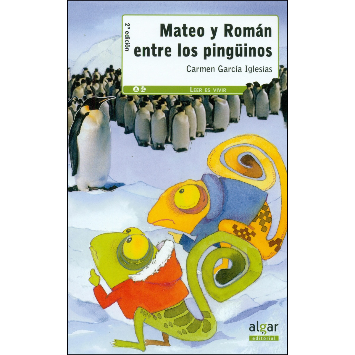 Mateo y Román entre los pingüinos