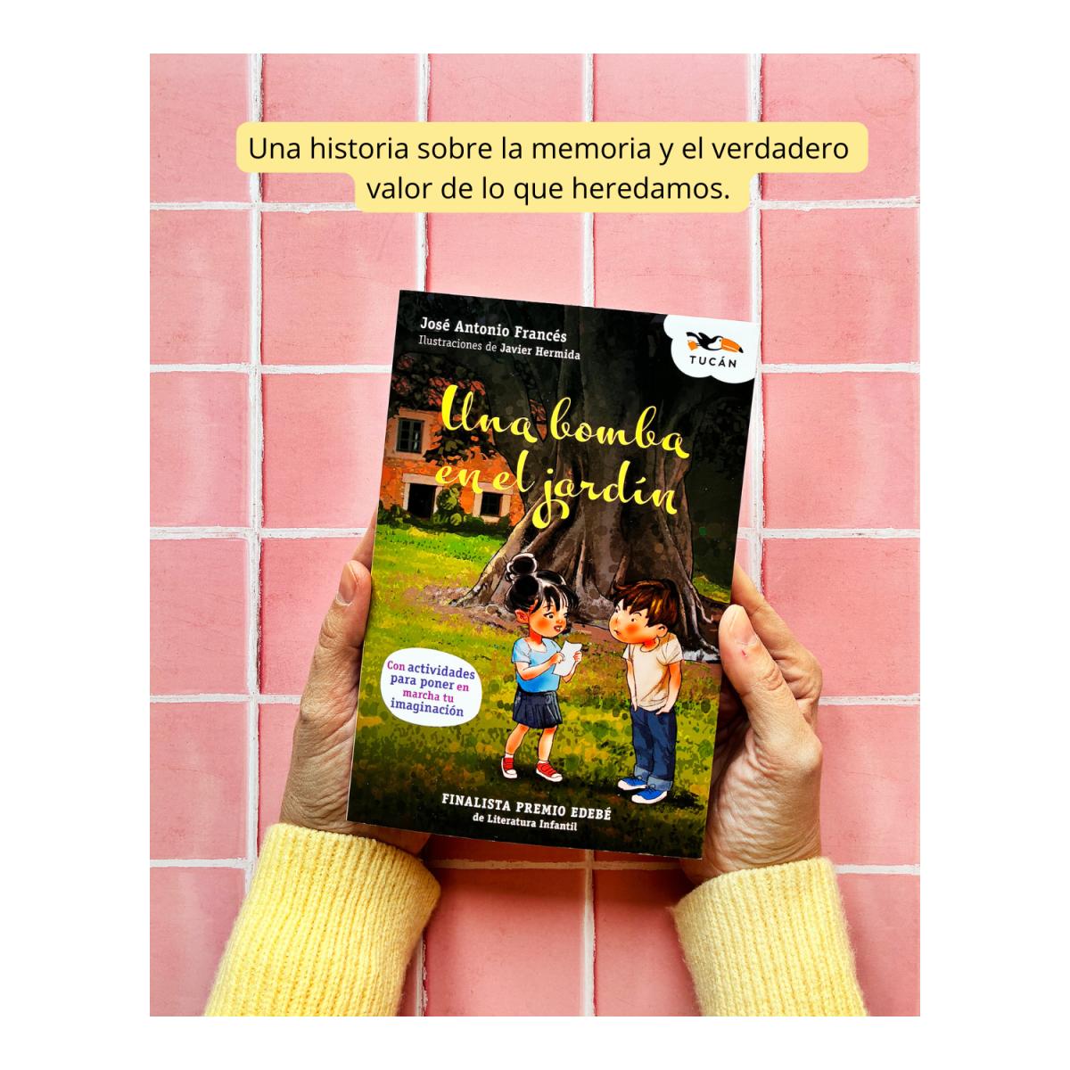 UNA BOMBA EN EL JARDÍN (Capa mole com abas) 2