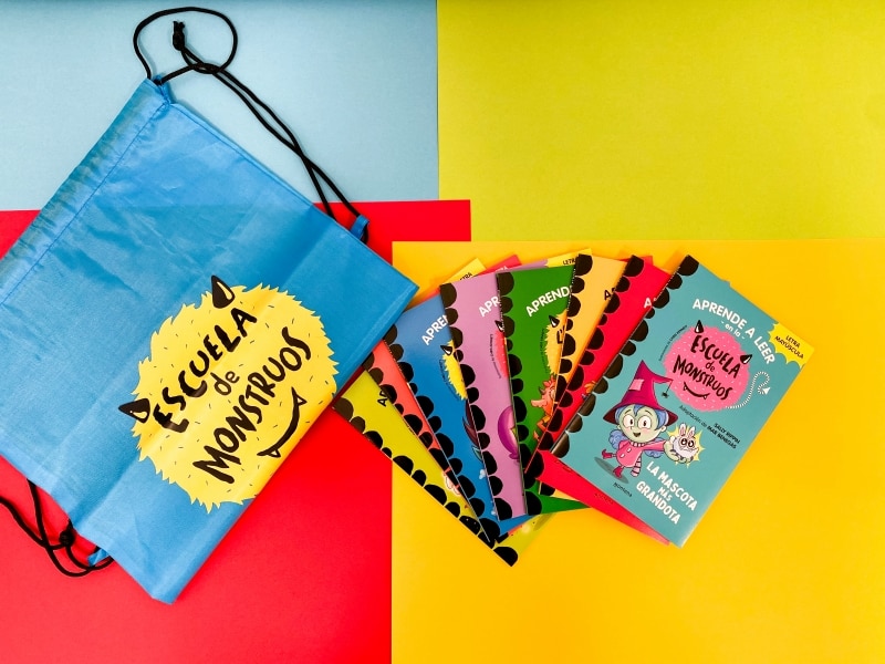 Aprender a leer en la Escuela de Monstruos - Pack con los libros 1-8 (¡incluye un regalo!): En letra MAYÚSCULA libros para niños a parti (Capa mole) 3