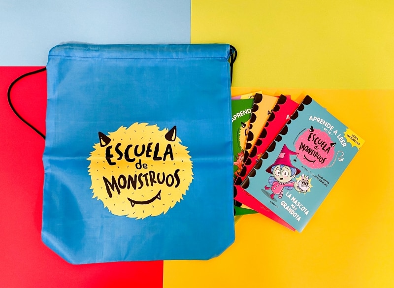 Aprender a leer en la Escuela de Monstruos - Pack con los libros 1-8 (¡incluye un regalo!): En letra MAYÚSCULA libros para niños a parti (Capa mole) 4