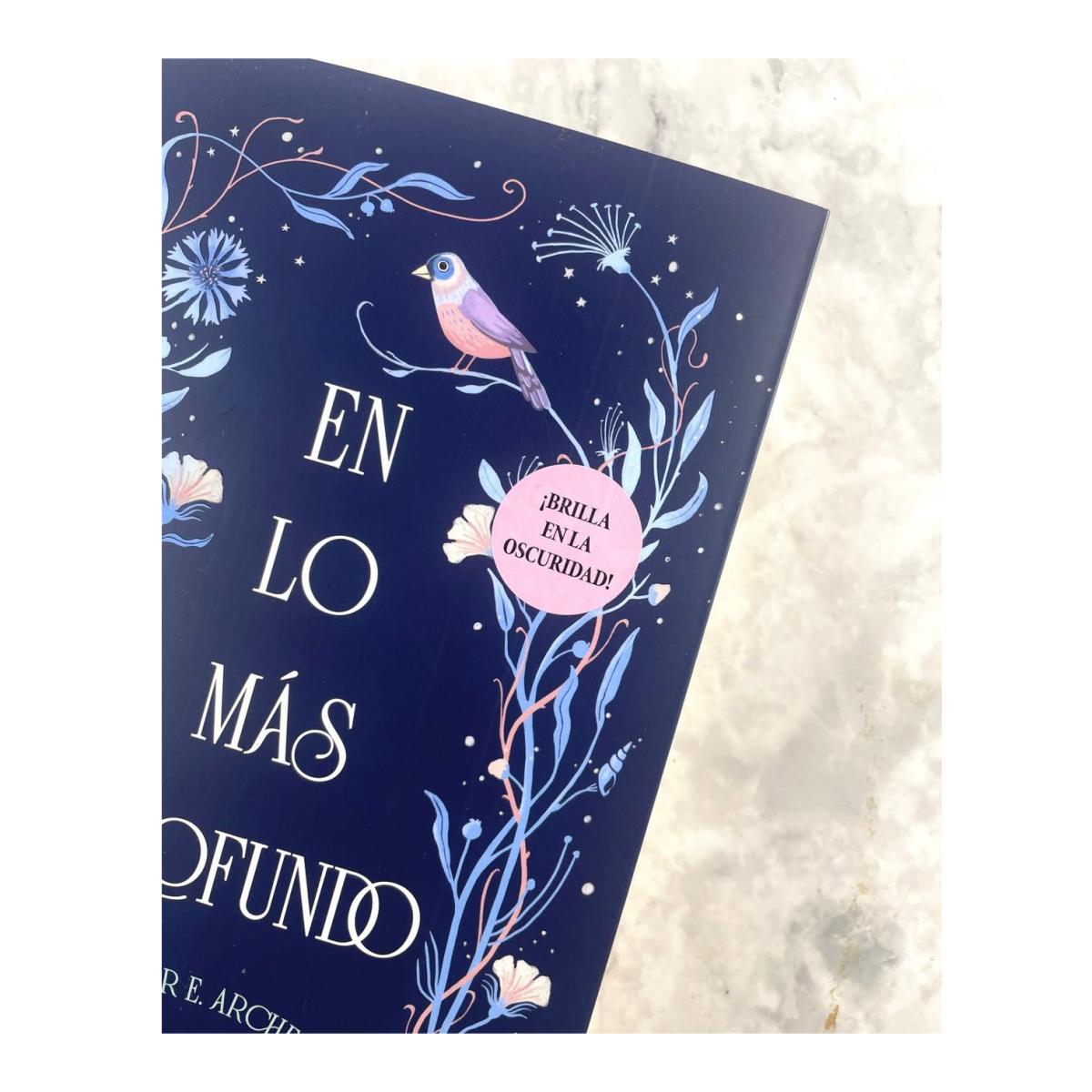 En lo más profundo (Capa mole com abas) 3