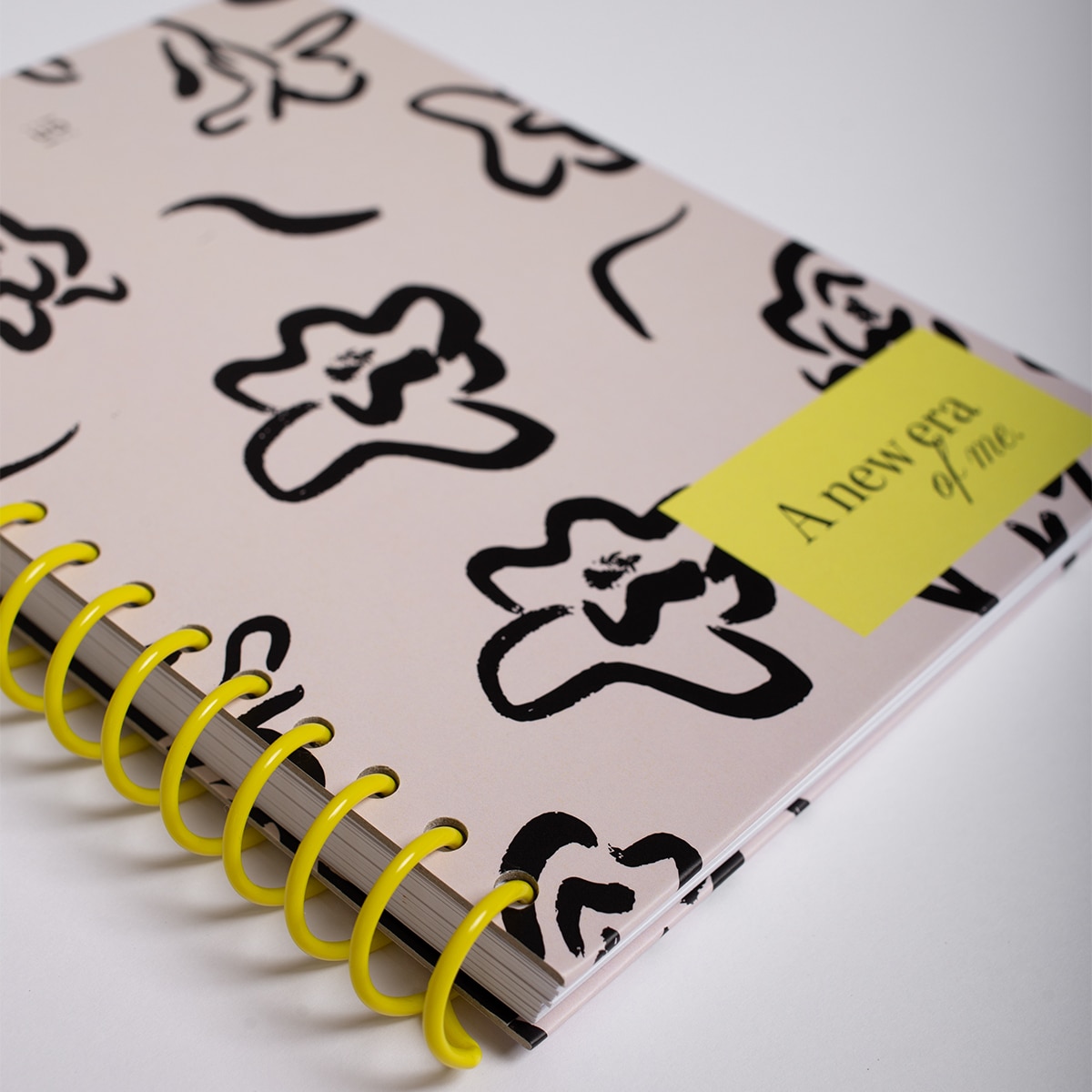 Libreta tapa dura A new era of me UO Multicolor-2