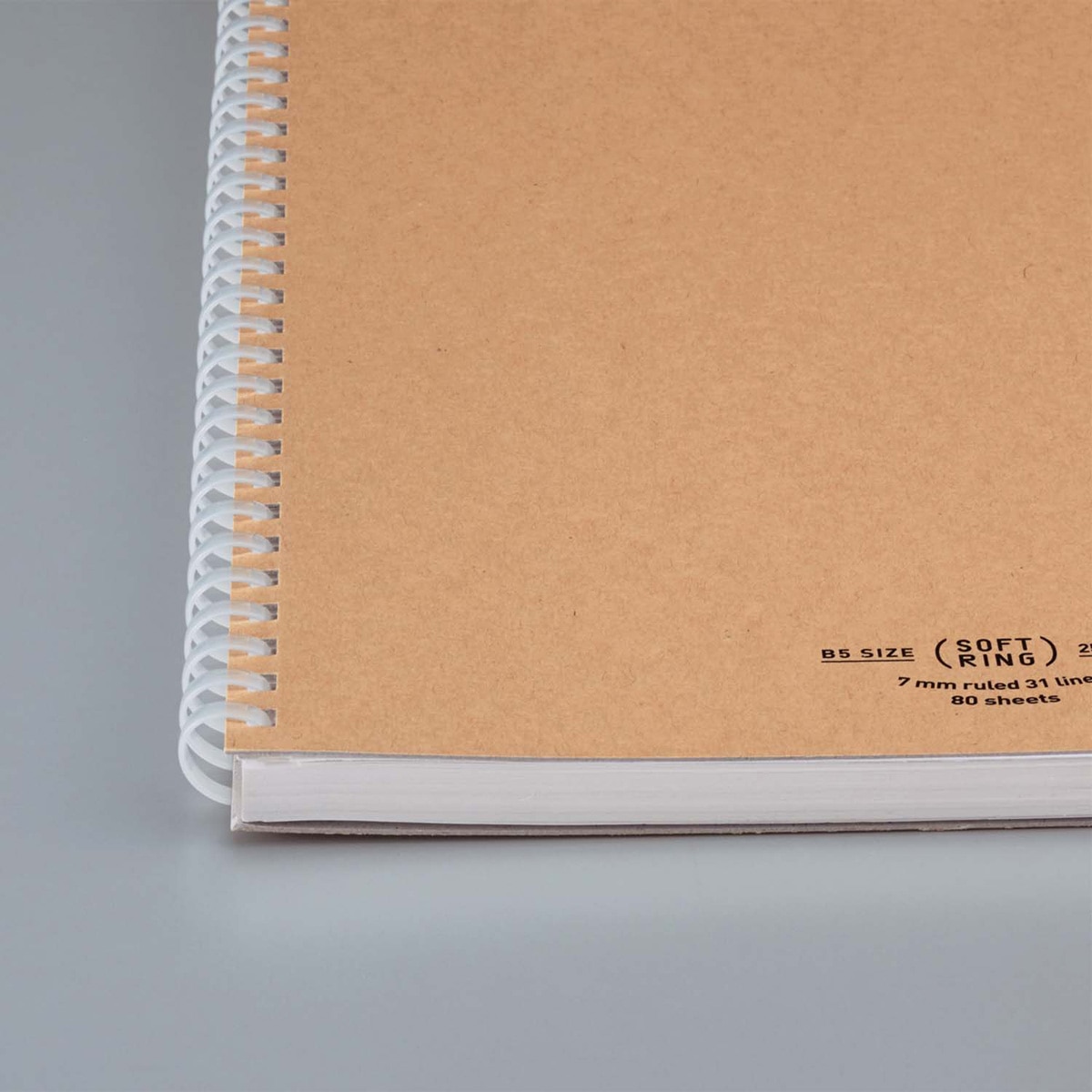 Imagen 5 de Cuaderno anillas flexibles Kokuyo líneas 7mm A5 negro