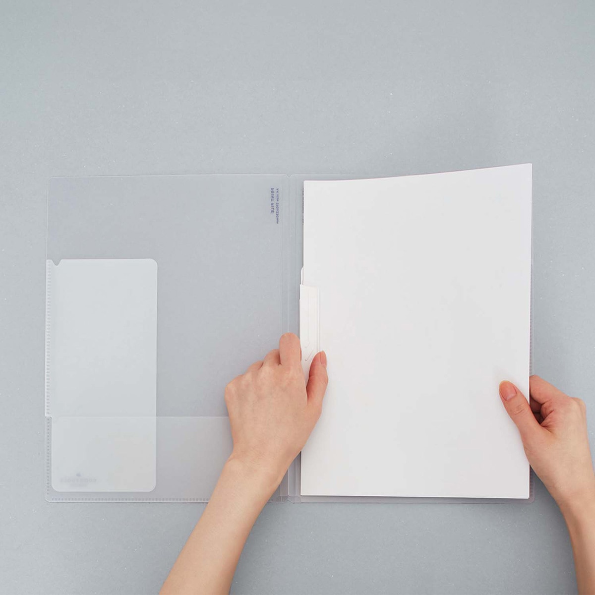Imagen 12 de Carpeta archivadora Kokuyo Good Tools Blanco