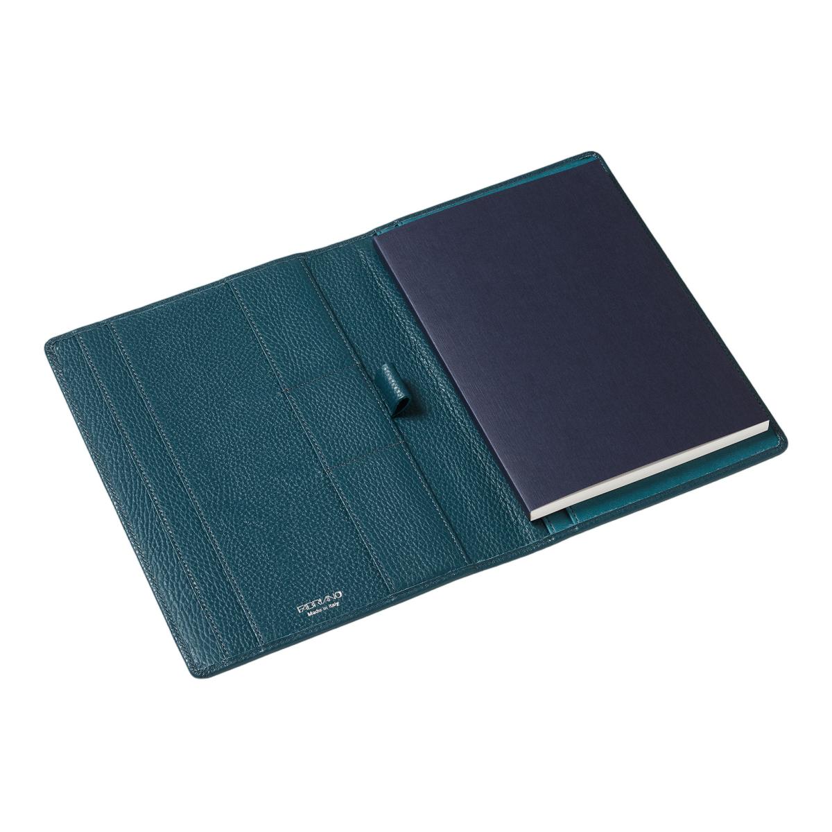 Capa em Pele Octano com Bolsos Interiores e Fecho de Correr. Inclui Bloco de Notas A5 Fabriano 4