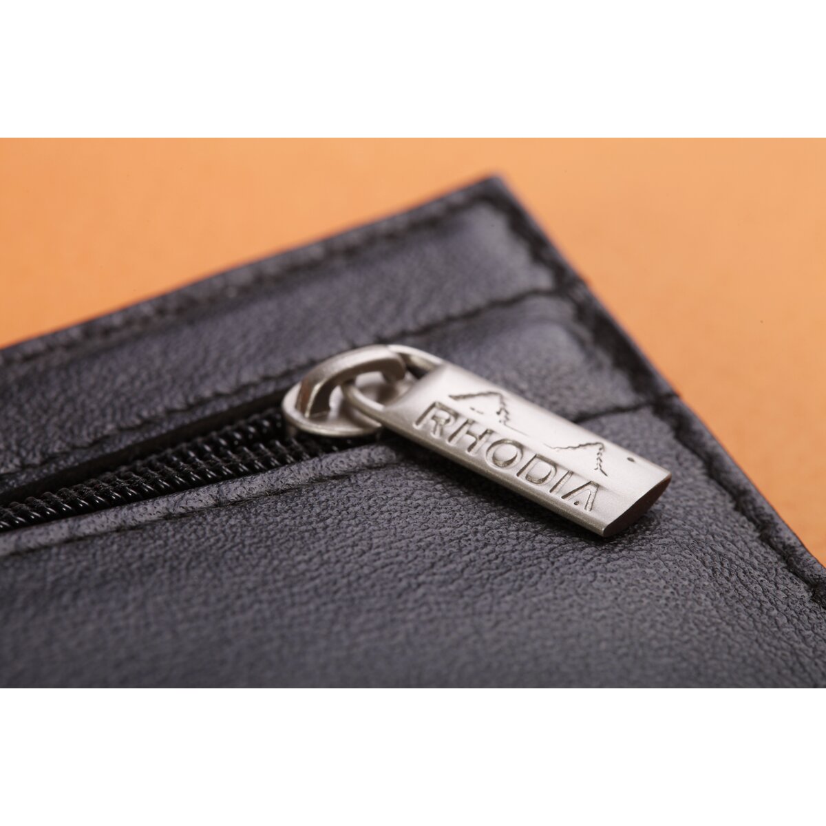 Estojo simples plano em pele Rhodia preto Preto-2