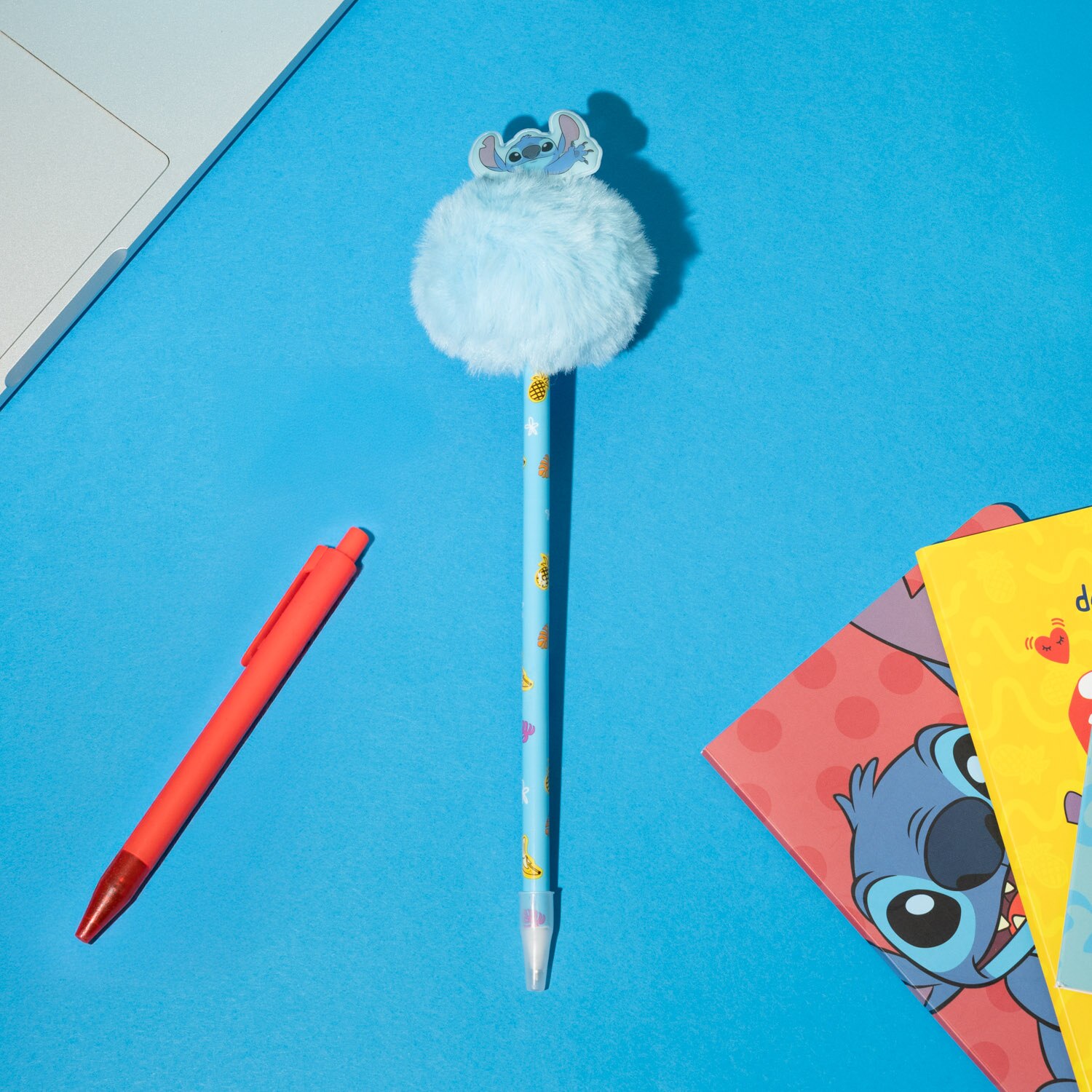 Bolígrafo con pompón Disney Stitch Tropical Erik azul 2