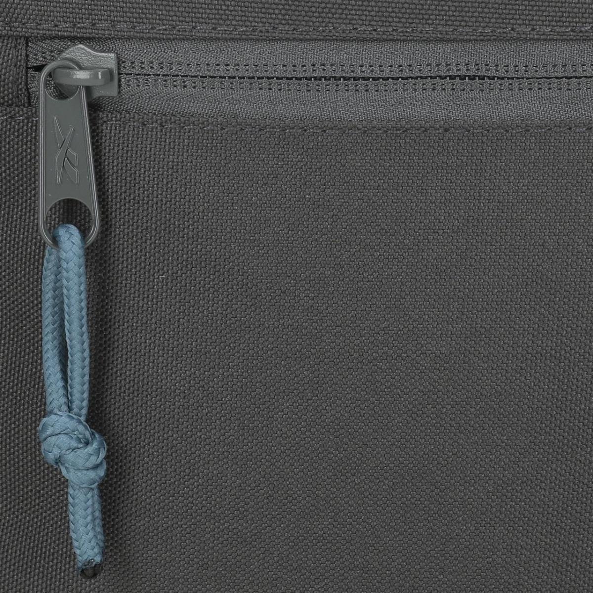 Estuche Reebok Stam tres compartimentos 6