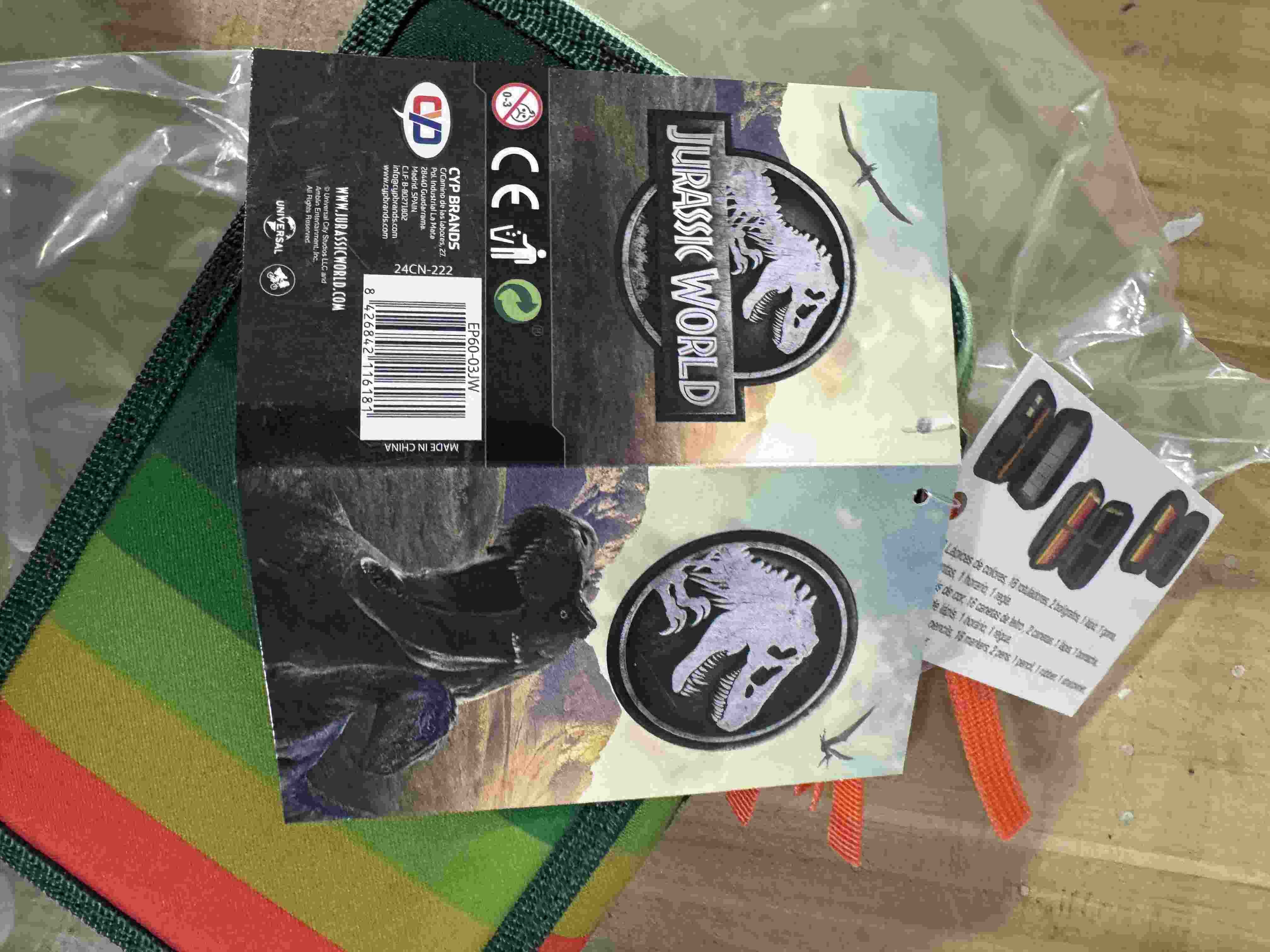 Plumier 3 pisos Jurassic CyP Brands multicolor verde 4