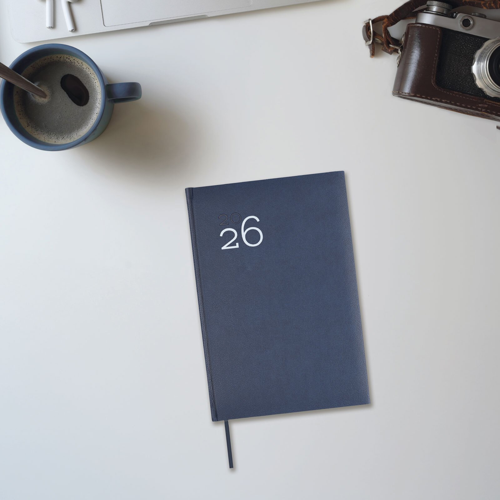 Agenda encuadernada año 2026 Dynamic Milano Y10-140x204 mm 1 Día Página Finocam azul catalán multilingüe 2