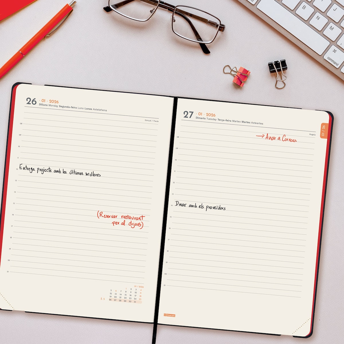 Agenda encuadernada año 2026 Flexi Lisa FA5-148x210 mm 1 Día Página Finocam rojo catalán multilingüe 3