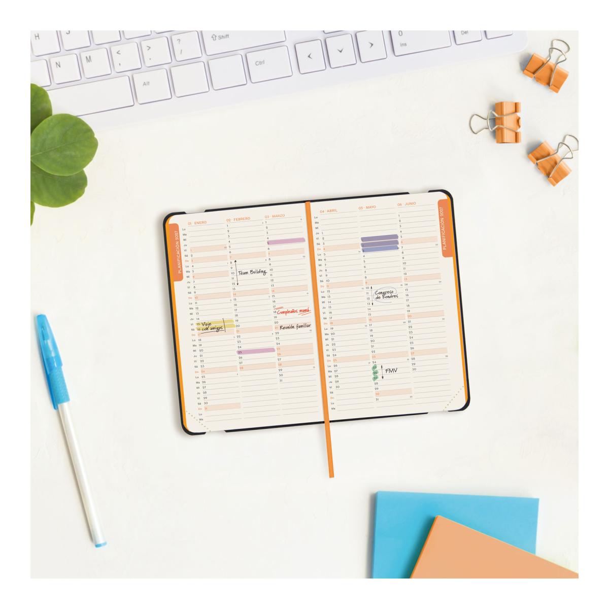 Agenda Encadernada 2027 Flexi Lisa F2-82x127 mm Semanal Horizontal Finocam Azul Multilingue Azul-4