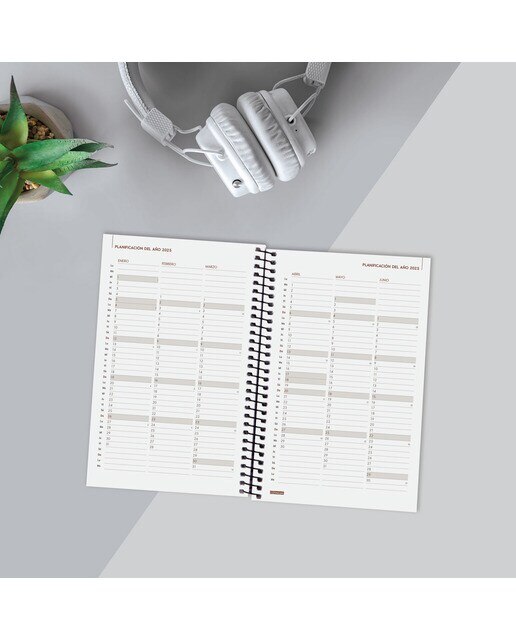 Agenda ano 2025 Espiral Basics Year E5-117x181 mm semana vista horizontal Finocam preto Preto-4