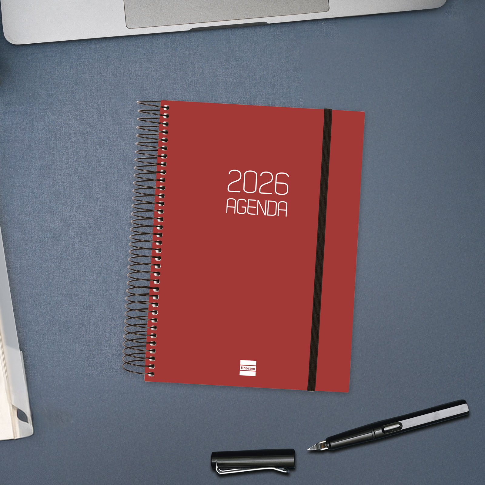 Agenda año 2026 Espiral Basics Opaque E10-155x212 mm 1 Día Página Finocam burdeos catalán 2