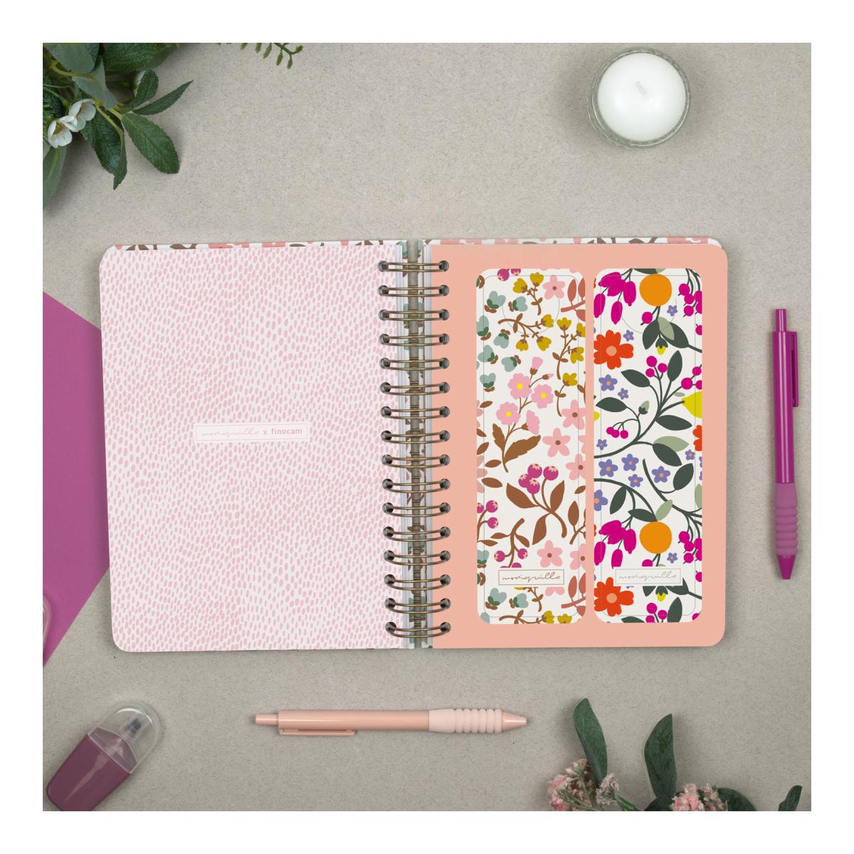 Agenda espiral doble año 2027 Moniquilla E10-155x212 mm 1 Día Página Finocam rosa castellano Rosa-6