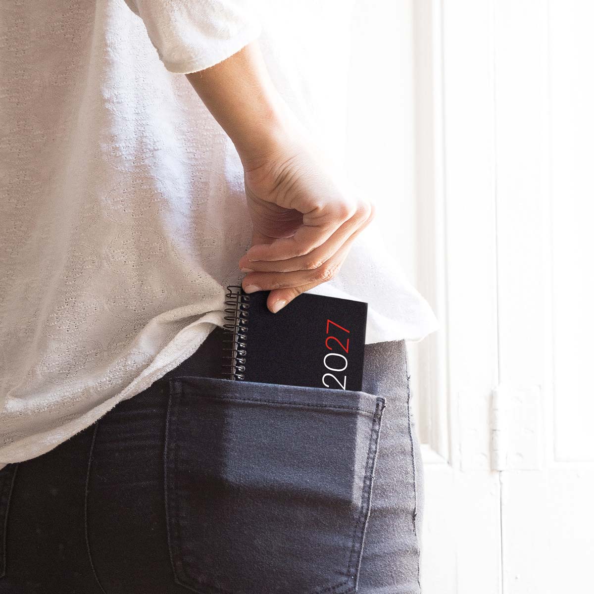 Agenda Espiral Caddy 1 día por página Polipropileno City Negro 2027 Miquelrius Negro-6
