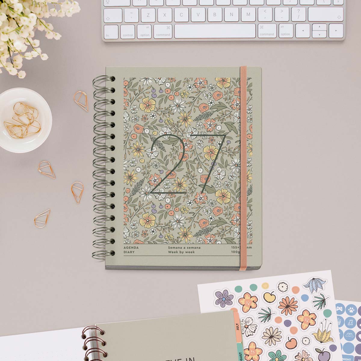 Agenda Plus Wire-O 1 día por página Taupe Liberty 2027 Miquelrius Multicolor-11