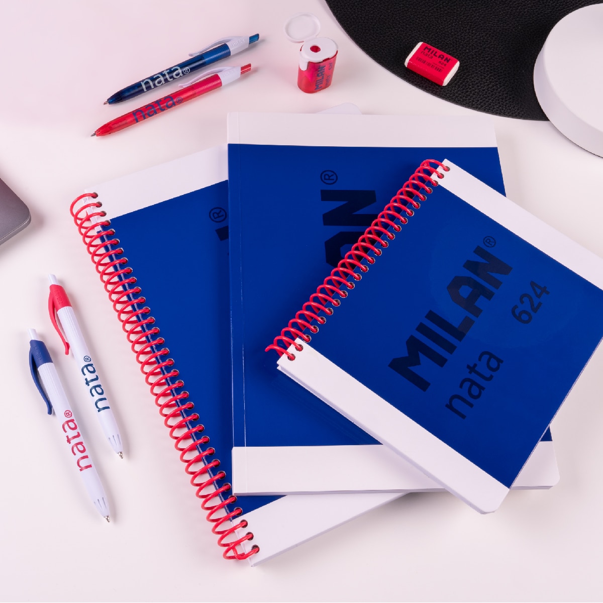 Cuaderno A5 con espiral y tapa dura, papel cuadriculado, 80 hojas de 95gr/m², colección MILAN nata 624 since 1918, azul Azul-6