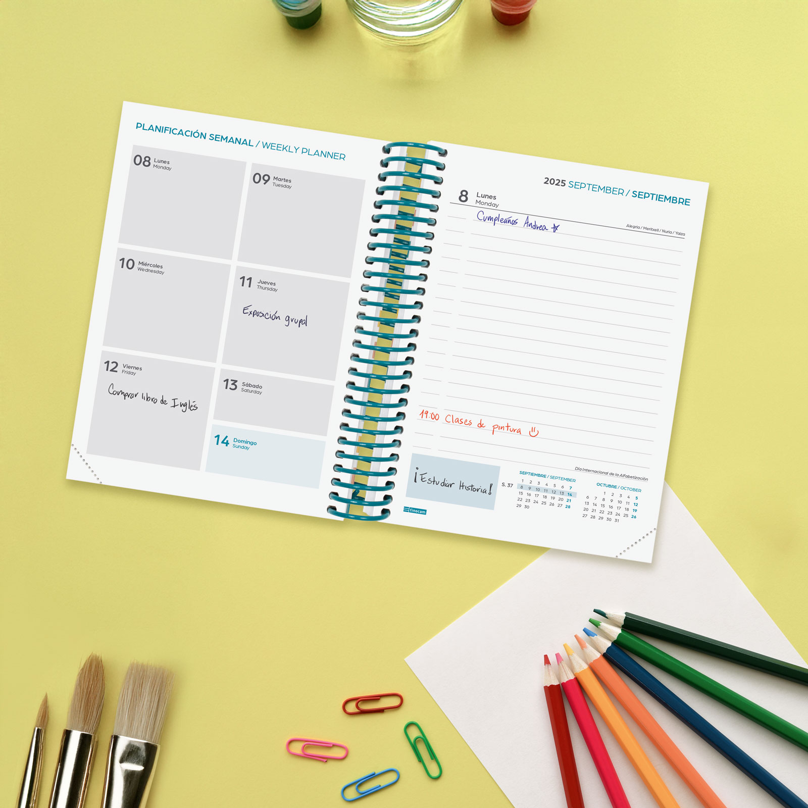 Agenda curso 2025-2026 Diva 1/8-120x164 mm 1 día página Colors Finocam multilingüe 3