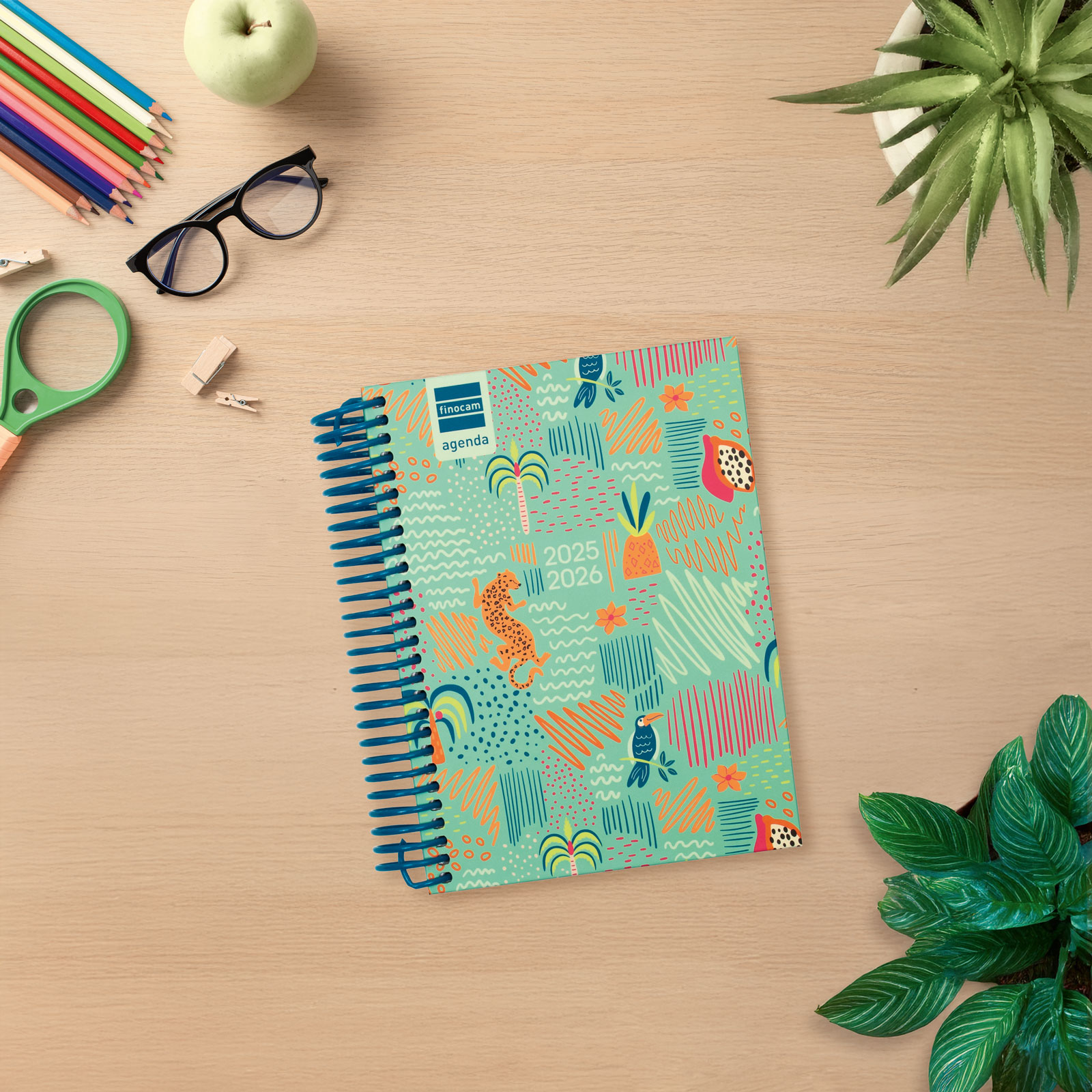 Agenda curso 2025-2026 Diva 1/8-120x164 mm 1 día página Selva Finocam multilingüe Multicolor-2