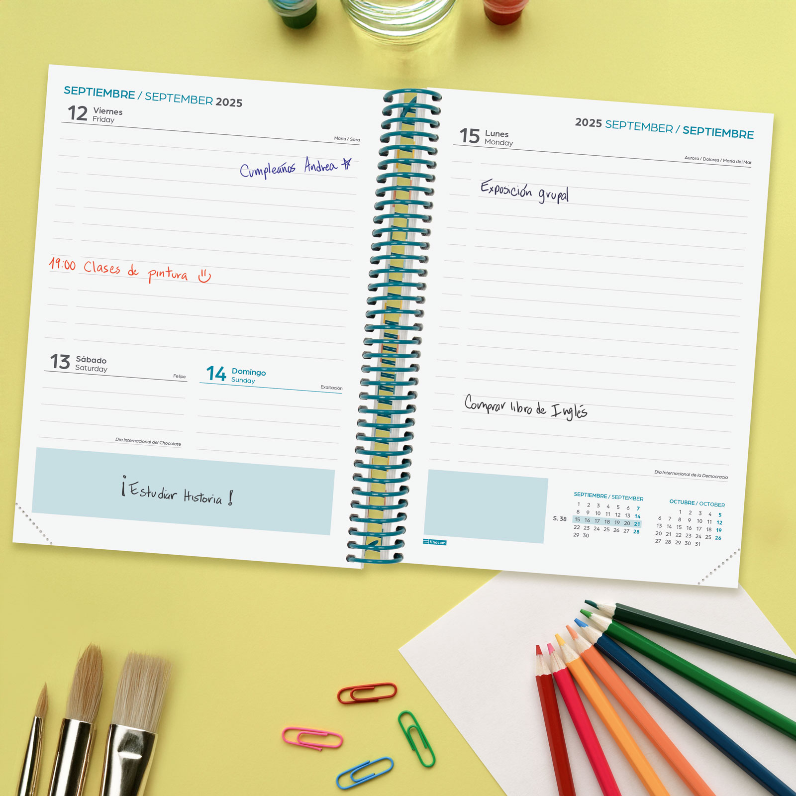 Agenda curso 2025-2026 Diva 1/4-155x212 mm 1 día página Colors Finocam multilingüe 3