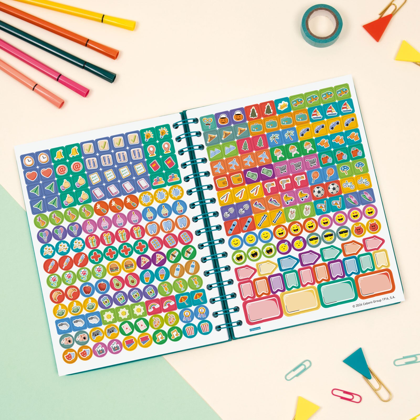 Agenda curso 2025-2026 Cosmo 1/4-155x212 mm 1 día página Iris Finocam catalán Multicolor-5