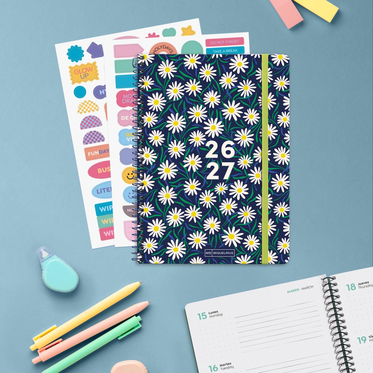 Agenda Escolar Plus Dia Página Margaritas 2026-27 Miquelrius Multicolor-11