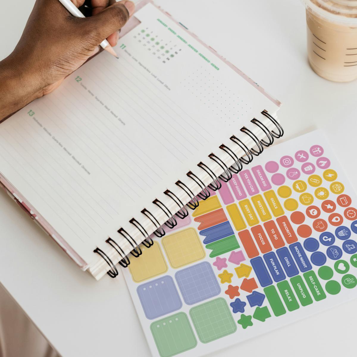 Agenda Escolar Plus Wire-O Semana Vista Green Bloom Hutter 2026-27 Miquelrius Multicolor-11