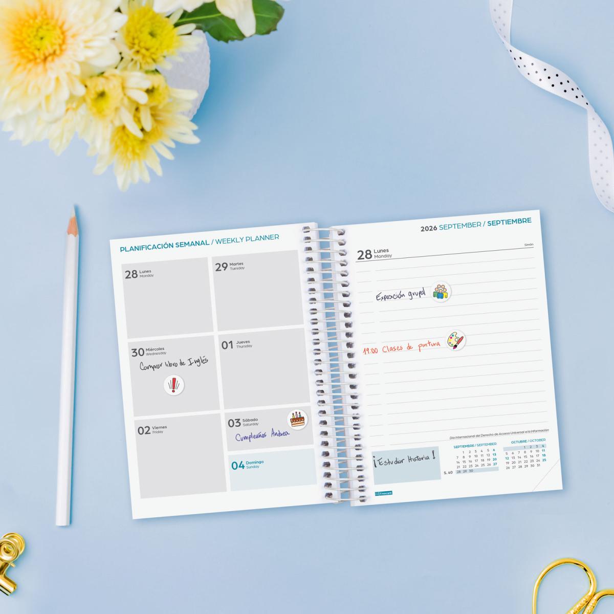 Agenda curso 2026-2027 Secundaria 8º-120x164 mm 1 día página Fiori Finocam multilingüe Multicolor-3