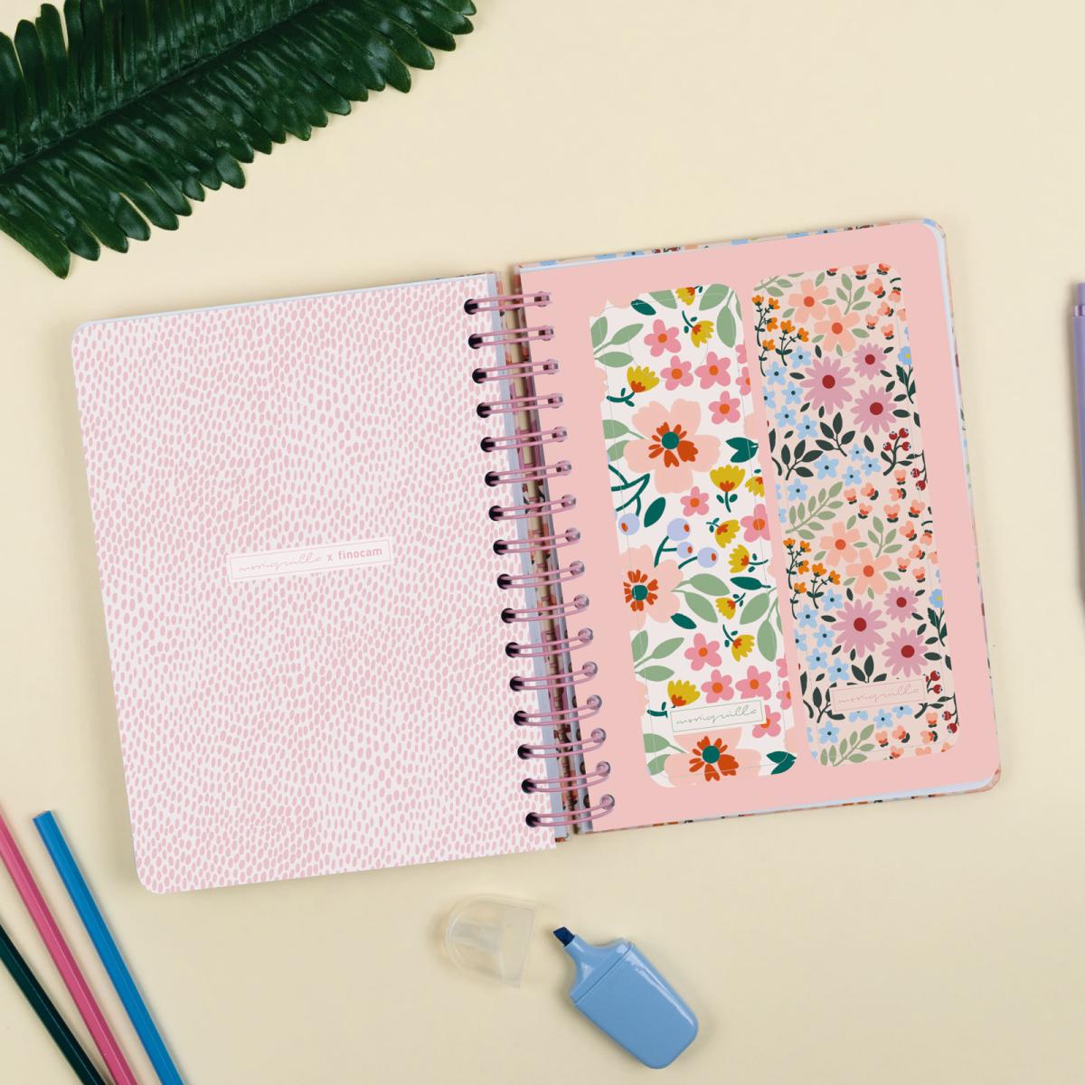 Agenda curso 2026-2027 Moniquilla E10-155x212 mm 1 día página Finocam rosa 7