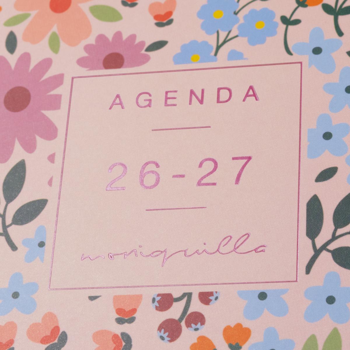 Agenda curso 2026-2027 Moniquilla E10-155x212 mm 1 día página Finocam rosa 9