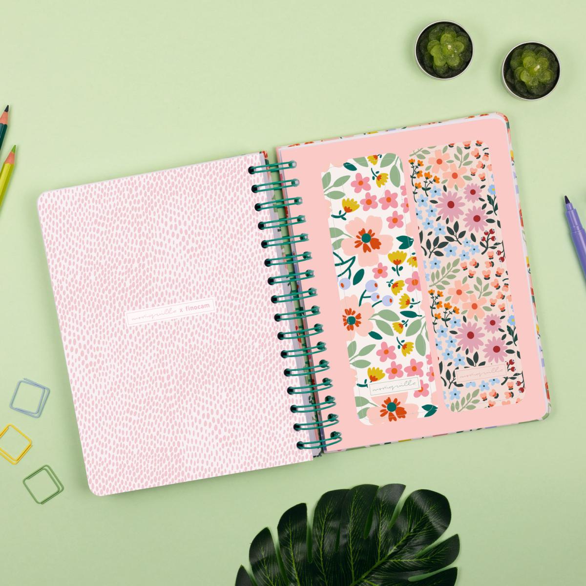 Agenda curso 2026-2027 Moniquilla E10-155x212 mm 1 día página Finocam verde 7