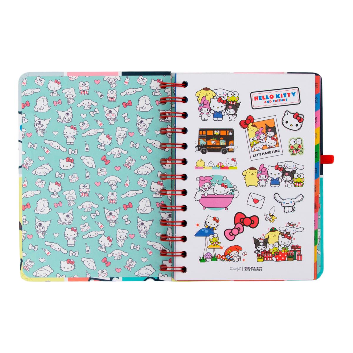 Set Agenda Escolar 2026 2027 Hello Kitty & Friends Mr. Wonderful con 3 Bo-Bo's. Pequeña, vista semanal. Somos el mejor equipo 6