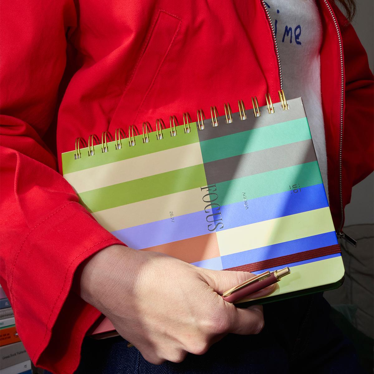 Agenda Escolar 11 Meses 2026-2027 168x220 mm Vista Semanal Copenhague UO Espanhol Multicolor-21